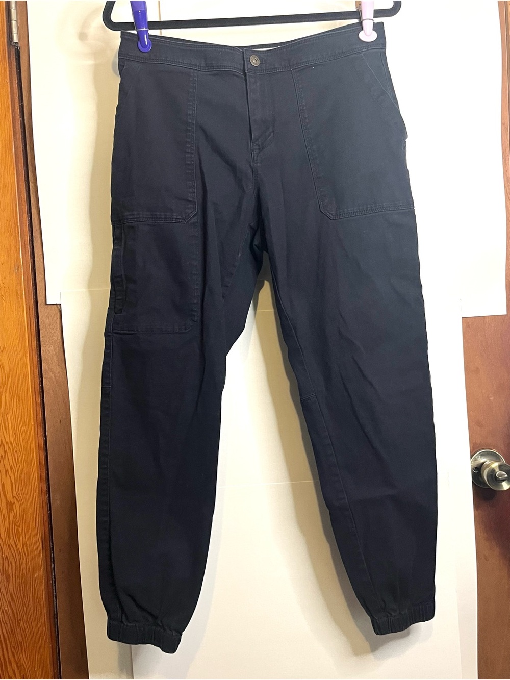The North Face Women’s Size 6 Black Cargo Low-Rise Jogger Pants